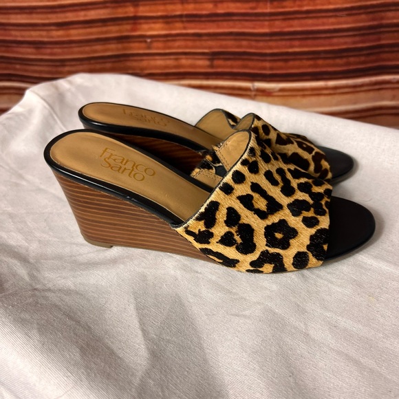 Franco Sarto Leopard Print Leather Wedge Sandals, Size 7, excellent condition - Picture 3 of 11